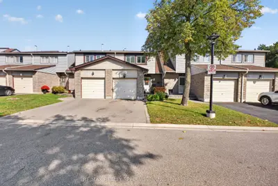 5610 Montevideo Road 17, Mississauga, On L5n 2n9