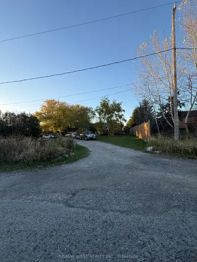 34 Hopcroft Road, Caledon, On L7e 1m9