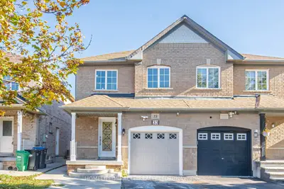 33 Ridgefield Court, Brampton, On L6p 1b4
