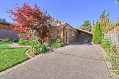 10 Harefield Drive, Toronto, On M9w 4c7
