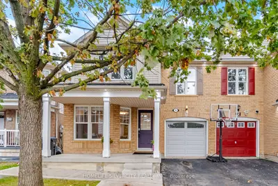 95 Sweetwood Circle, Brampton, On L7a 2s2