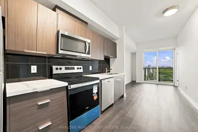 2825 Jane Street 1019, Toronto, On M3n 0a8