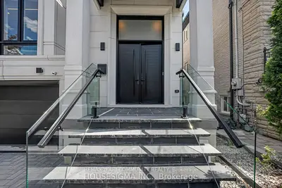 357 Glen Park Avenue, Toronto, On M6b 2e6