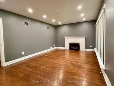34 Ovida Avenue Upper, Toronto, On M9b 1e1