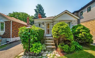 27 Struthers Street, Toronto, On M8v 1y2