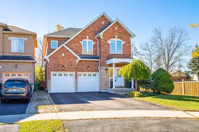 58 Sir Jacobs Crescent, Brampton, On L7a 3v2