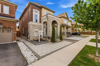 3294 Charles Fay Passage, Oakville, On L6m 5k1