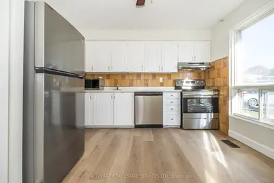707 Burnhamthorpe Road 51, Toronto, On M9c 2z6