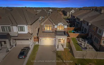 466 Thornborrow Court, Milton, On L9e 1t4