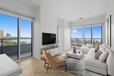 20 Shore Breeze Drive 702, Toronto, On M8v 0c7