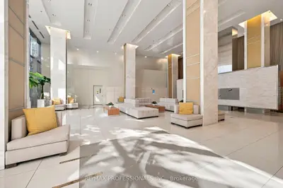 16 Brookers Lane 901, Toronto, On M8v 0a5