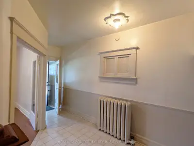 831 Shaw Street, Toronto, On M6g 3l9