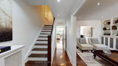 21 Humber Trail, Toronto, On M6s 4c2