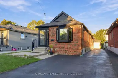 57 O'donnell Avenue, Toronto, On M8z 3y1