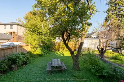116a Melrose Street, Toronto, On M8y 1b3