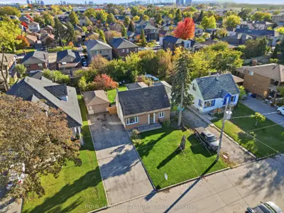 109 Glen Long Avenue, Toronto, On M6b 2m4
