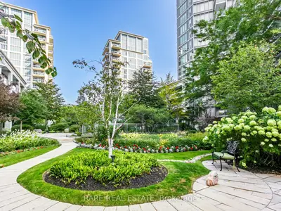 2119 Lake Shore Boulevard W 703, Toronto, On M8v 4e8