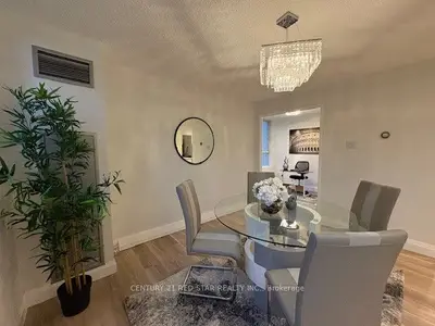 3695 Kaneff Crescent 107, Mississauga, On L5a 4b6