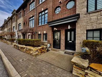 77 Ruby Lang Lane, Toronto, On M8z 0b8