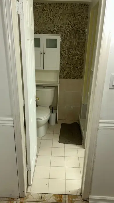 138 Duncanwoods Drive, Toronto, On M9l 2e1