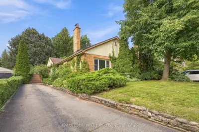 313 North Shore Boulevard, Burlington, On L7t 1a6