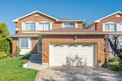 70 Peelton Heights, Brampton, On L6y 2j2