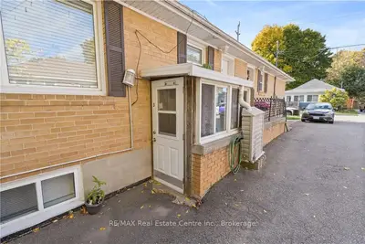 17 Academy Road, Halton Hills, On L7g 3n7