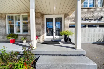 19 Leopard Gate, Brampton, On L6r 2j5