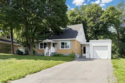 22 Havenridge Drive, Toronto, On M9p 3m4