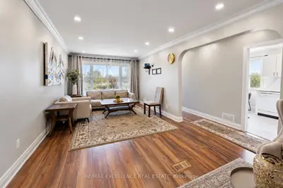 49 Barrhead Crescent, Toronto, On M9w 3z8