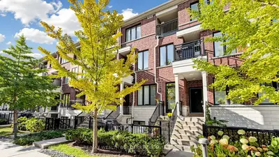 40 Carnation Avenue 115, Toronto, On M8v 0b8