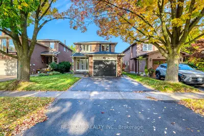 403 Parkridge Crescent, Oakville, On L6m 1a9