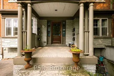 483 Parkside Drive 2b, Toronto, On M6r 2z9