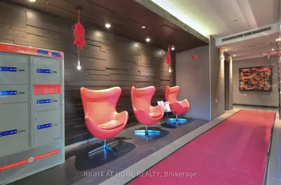 5035 Harvard Road 101, Mississauga, On L5m 0w7