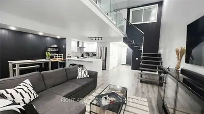 1040 The Queensway Avenue 110, Toronto, On M8z 0a7