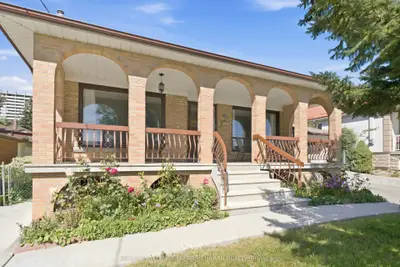 40 Datchet Road, Toronto, On M3m 1x6