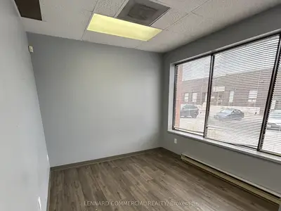 600-654 Magnetic Drive 636-638, Toronto, On M3j 3j2