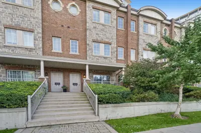 15 Windermere Avenue Th109, Toronto, On M6s 5a2