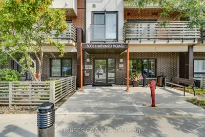 5005 Harvard Road 401, Mississauga, On L5m 0w5