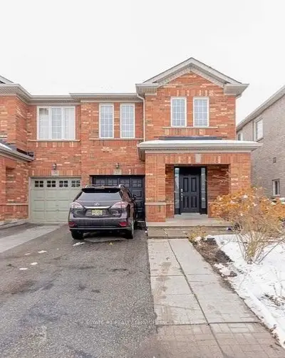 27 Thornbush Boulevard, Brampton, On L7a 0k5