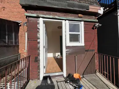 841 Dupont Street, Toronto, On M6g 1z7