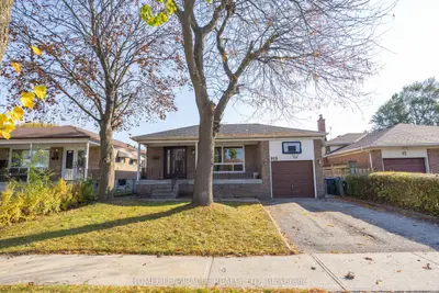 40 Tealham Drive, Toronto, On M9v 3t6