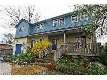248 Mississaga Street, Oakville, On L6l 3a9