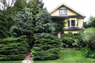 130 King Street, Toronto W04, ON M9W 1L5