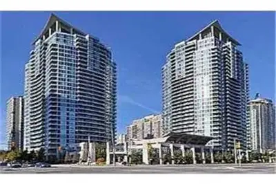 1 Elm Drive 1112, Mississauga, ON L4B 4M1