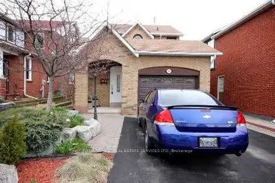 2201 Margot Street, Oakville, On L6h 3l9