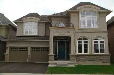 550 Daniel Clarke Way, Oakville, On L6m 0n9