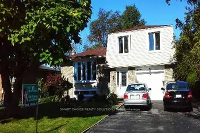 255 Slater Crescent, Oakville, On L6k 2c7