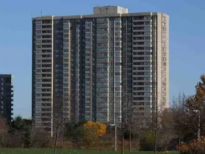 Condo Apartment in Brampton