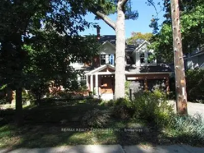 353 Douglas Avenue, Oakville, On L6j 3s7